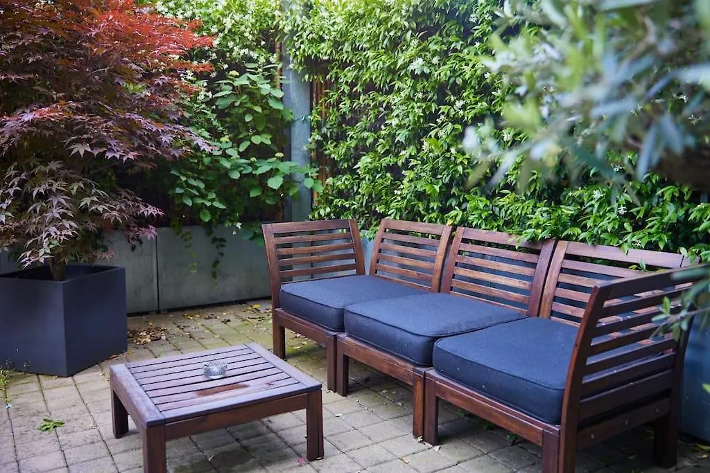 Appartamento Ampia Casa Indipendente Con Giardino Privato Milano